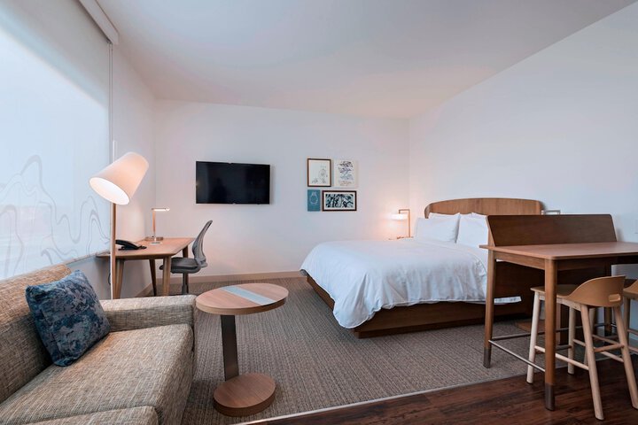 Room 21 of 30