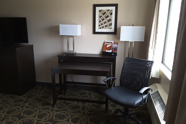 Room 20 of 39