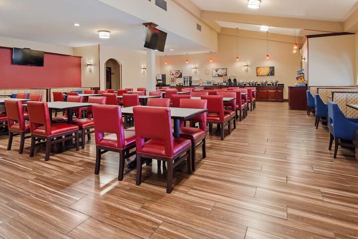 Best Western Plus Heritage Inn