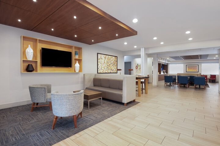 Hotel 2 of 49