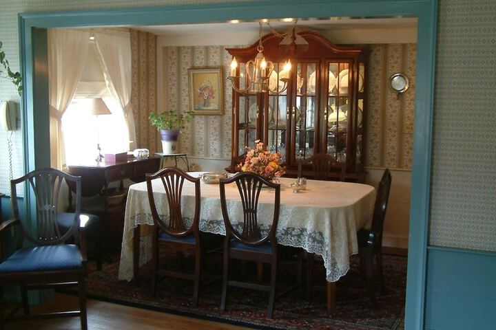 Truman Gillet House Bed & Breakfast