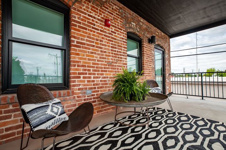 Terrace/Patio 16 of 17
