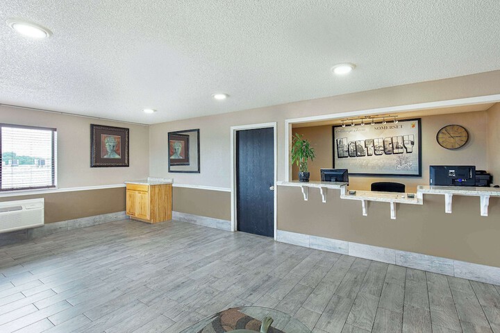 Super 8 by Wyndham Somerset