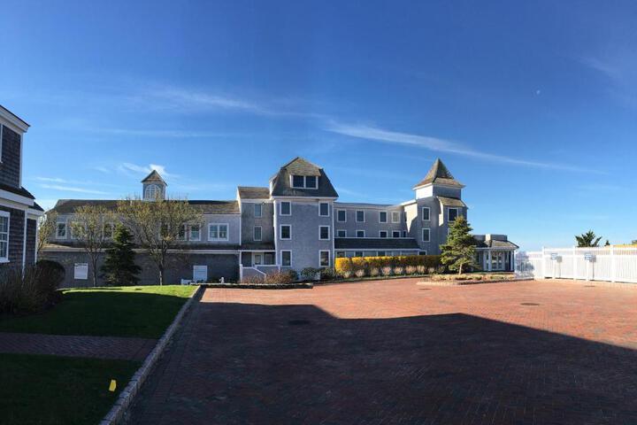 Wychmere Beach Club