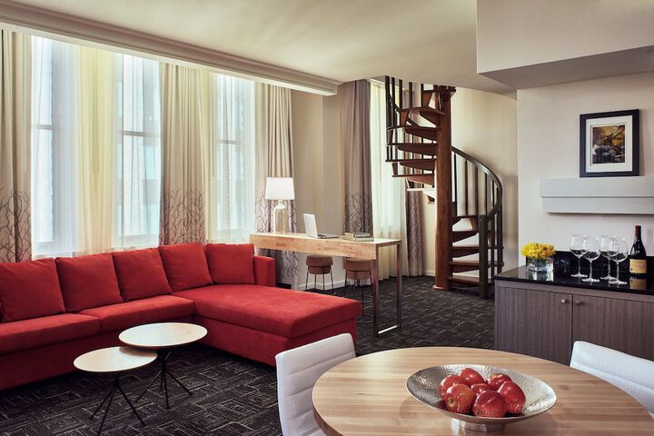 Room 25 of 131