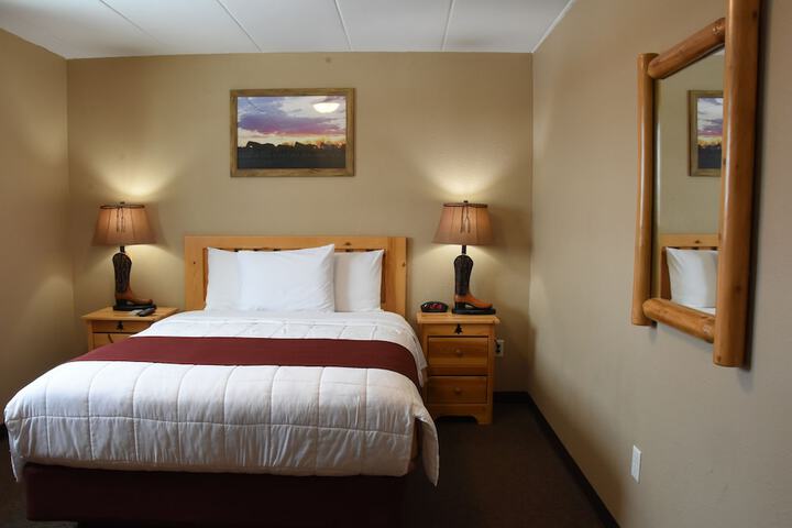 Woodside Dells Hotel & Suites
