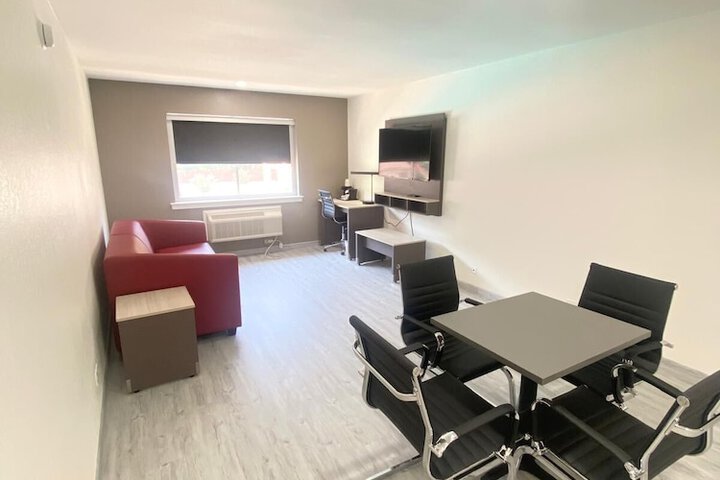 Room 18 of 41