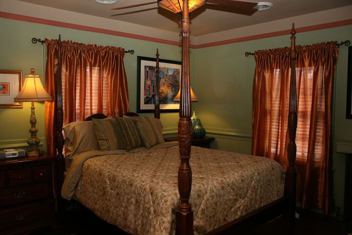 Room 37 of 89