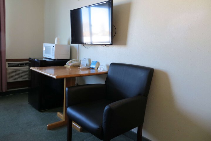 Room 43 of 60