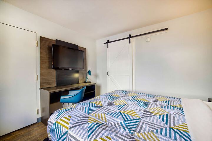 Room 26 of 26