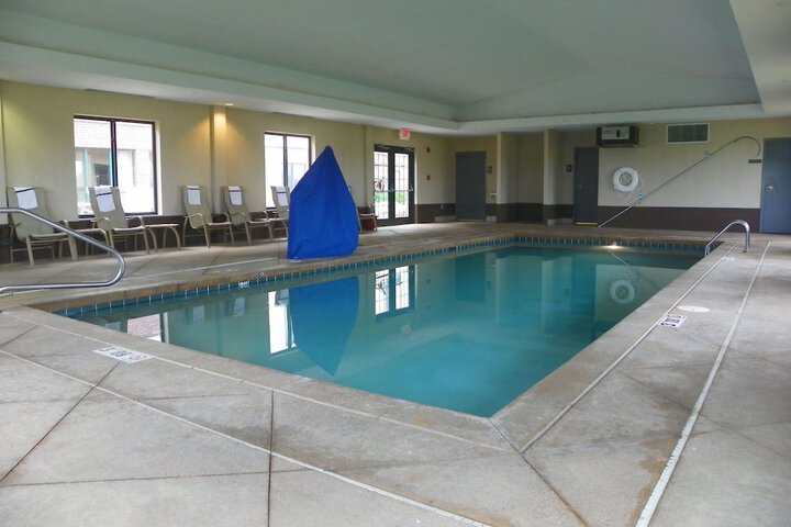 Pool 11 of 71