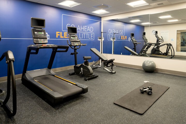 Holiday Inn Express and Suites Hollister by IHG