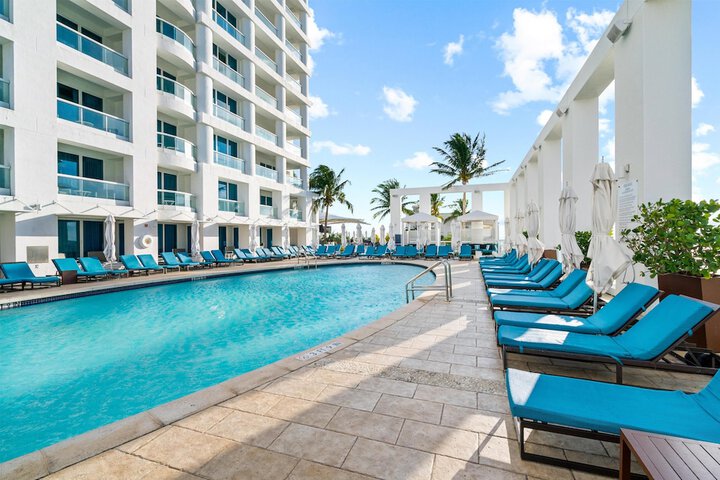 Conrad Fort Lauderdale Beach