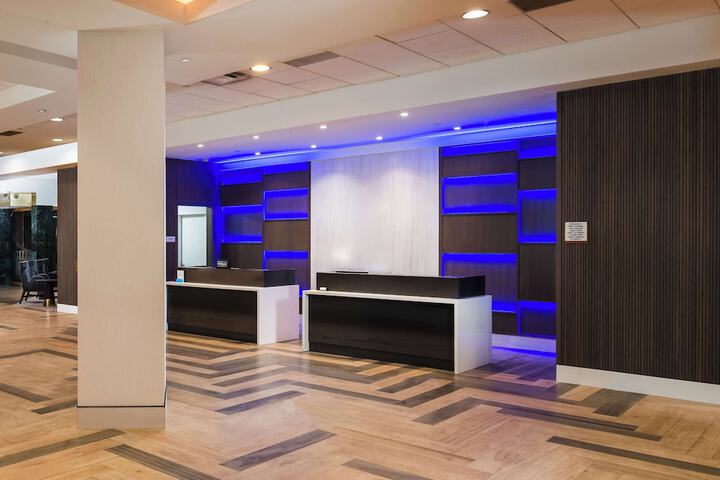 Hilton Lexington / Downtown