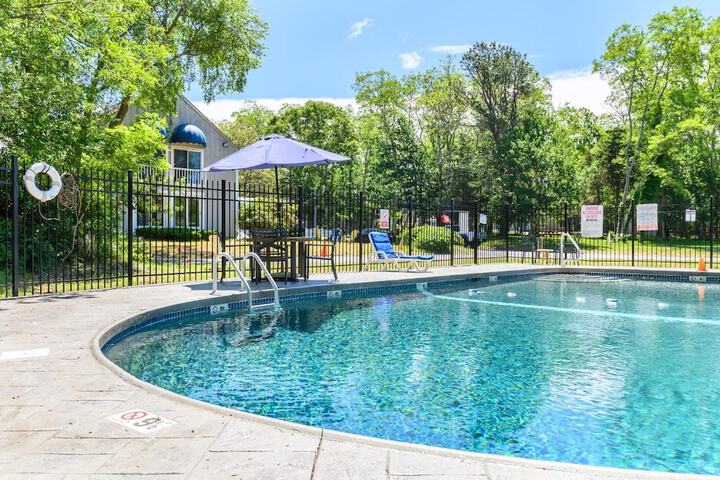 Pool 6 of 41