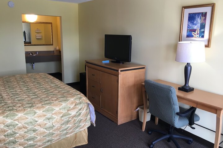 Room 13 of 15