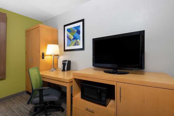 Room 26 of 54