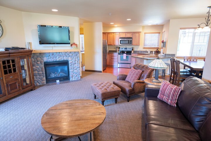 Icicle Village Resort