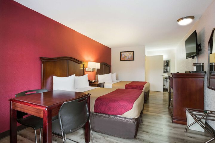 Room 21 of 26