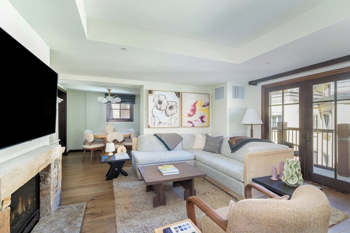 Madeline Hotel & Residences Auberge Collection