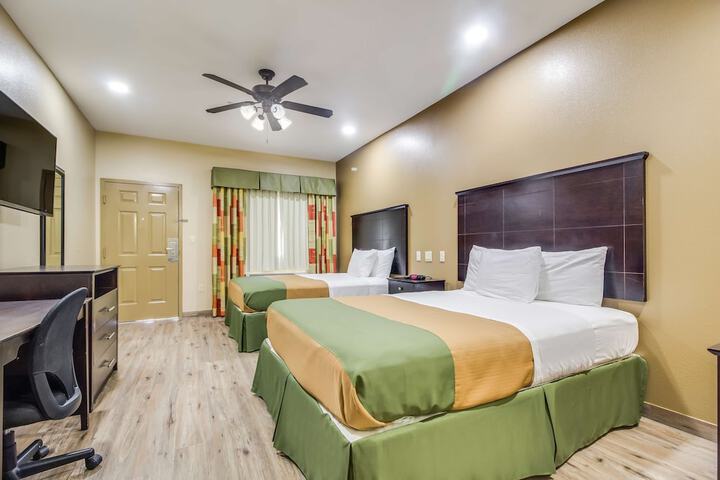 Room 17 of 30