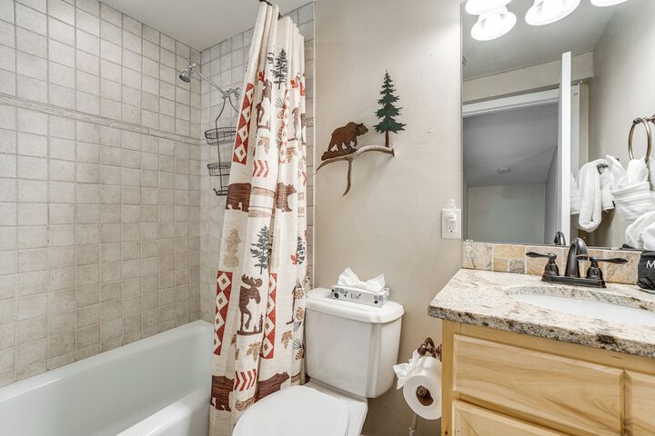 Hot Tub Relaxation: Luxe Summit Gem w / Mtn Views