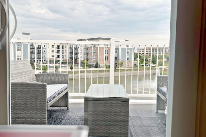 4BR Townhouse with Parking - WV rep 3