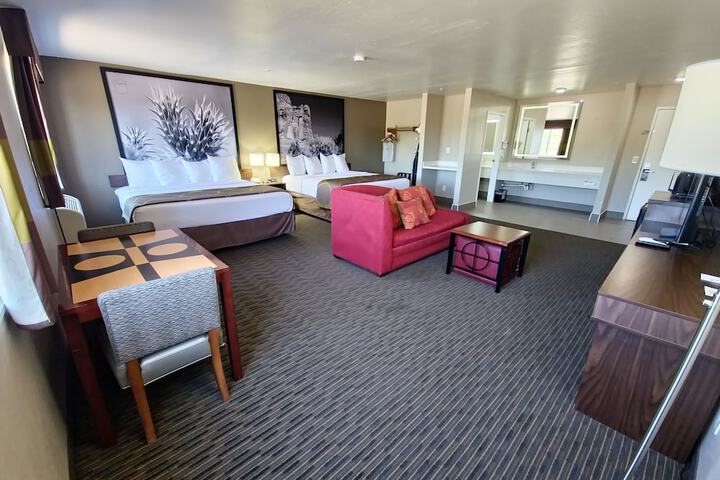 Room 35 of 65