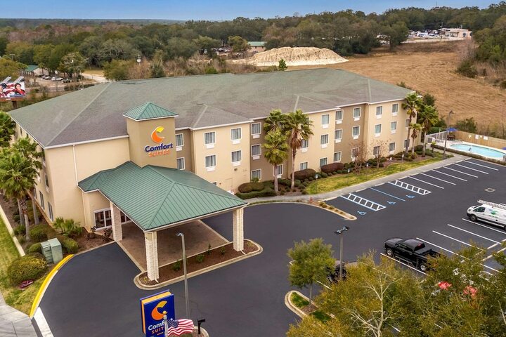 Hotel 12 of 49