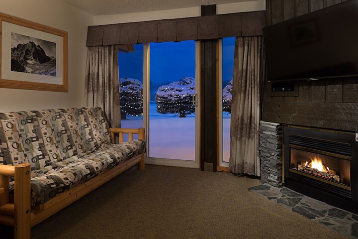 Room 52 of 105