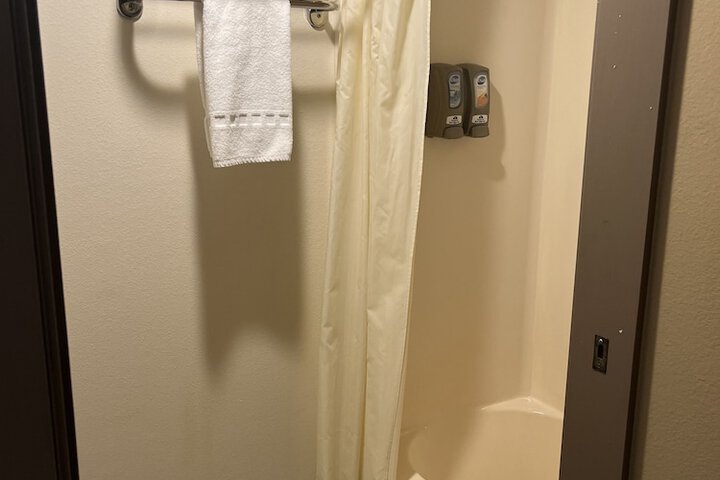 Room 16 of 26