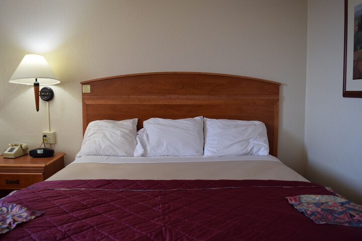 Room 16 of 49