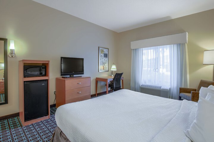 Room 30 of 51