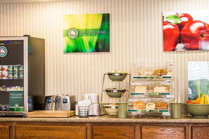 Breakfast/Coffee Service 43 of 47