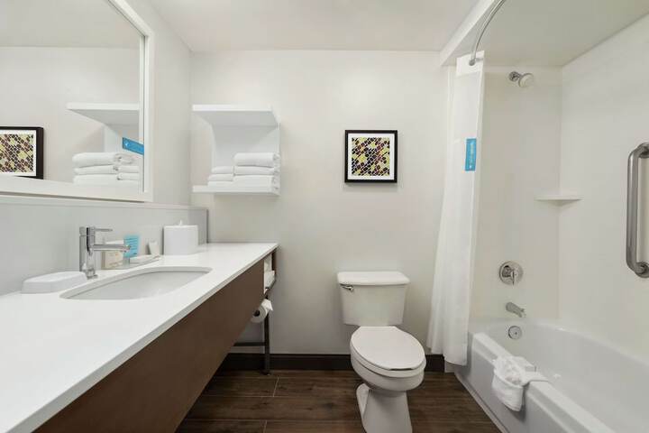 Room 19 of 24