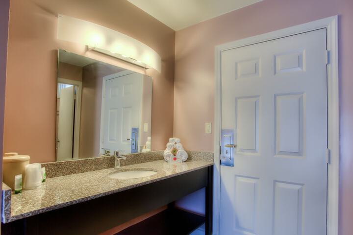 Room 25 of 56