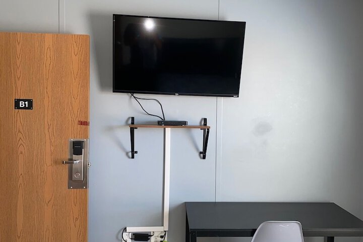 Room 9 of 17