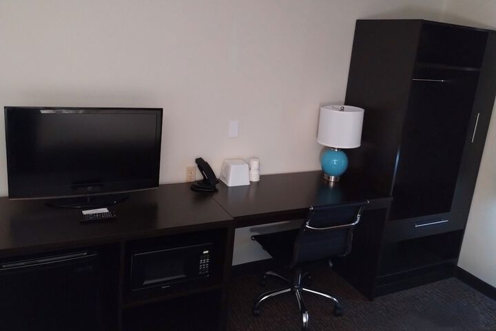 Room 63 of 77