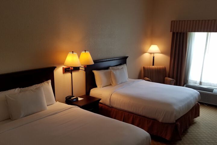 Room 53 of 67