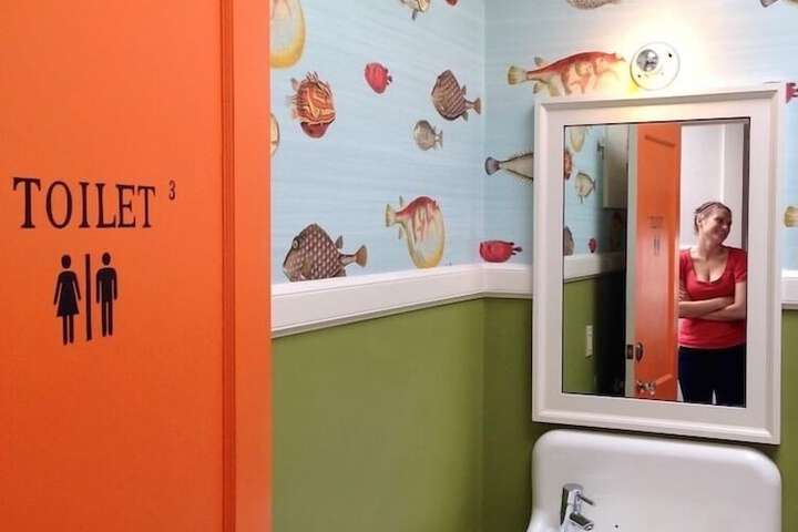 Room 14 of 76