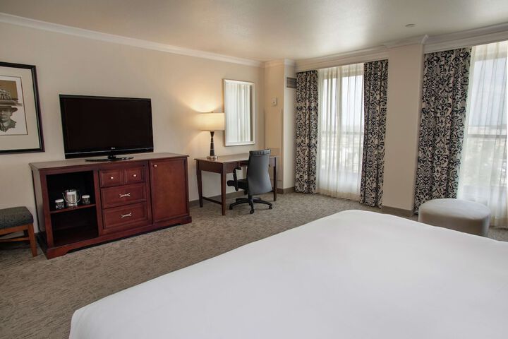 Room 43 of 61