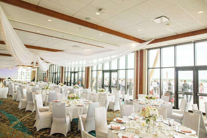 Ballroom/Hall 55 of 60