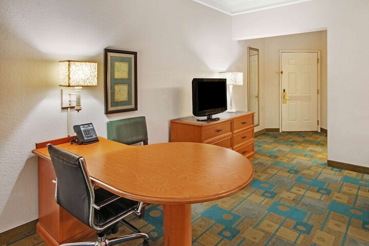 Room 14 of 29