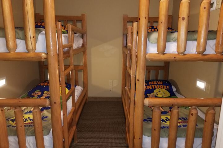 Room 34 of 47