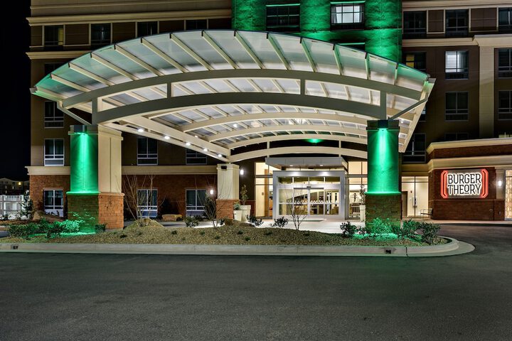 Hotel 5 of 34