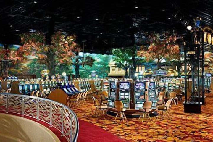 Hollywood Casino & Hotel