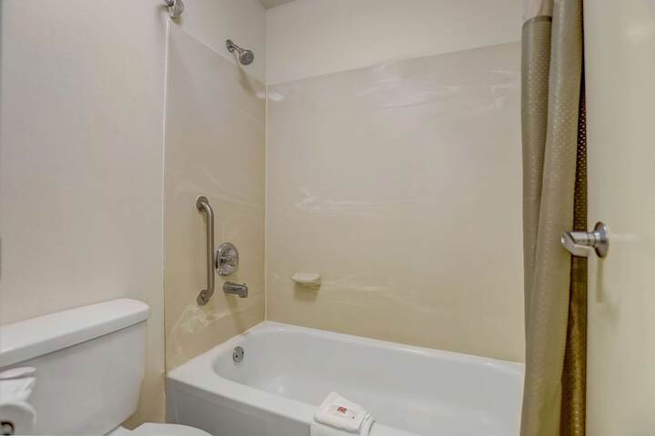 Motel 6 Raleigh NC - North