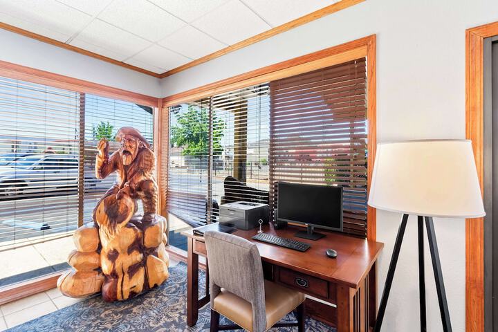 Best Western Miners Inn