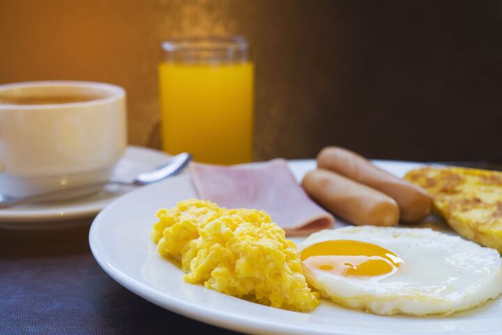 Breakfast/Coffee Service 29 of 35