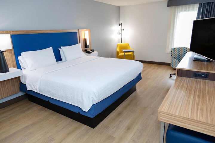 Hampton Inn Madison Huntsville Airport